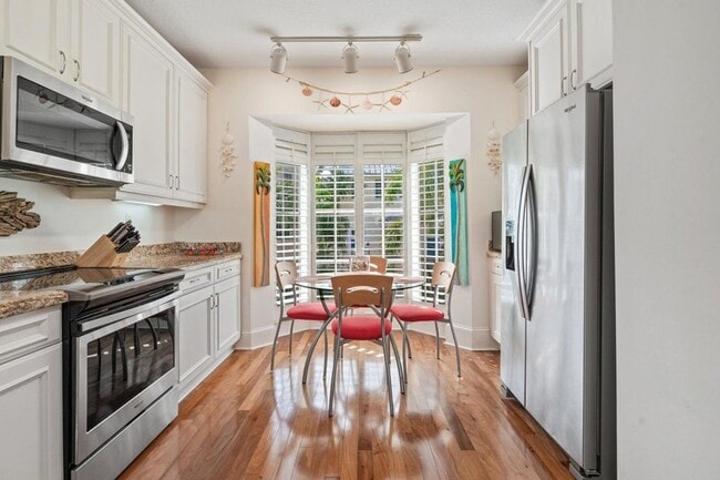 Building Photo - 464 Juno Dunes Way