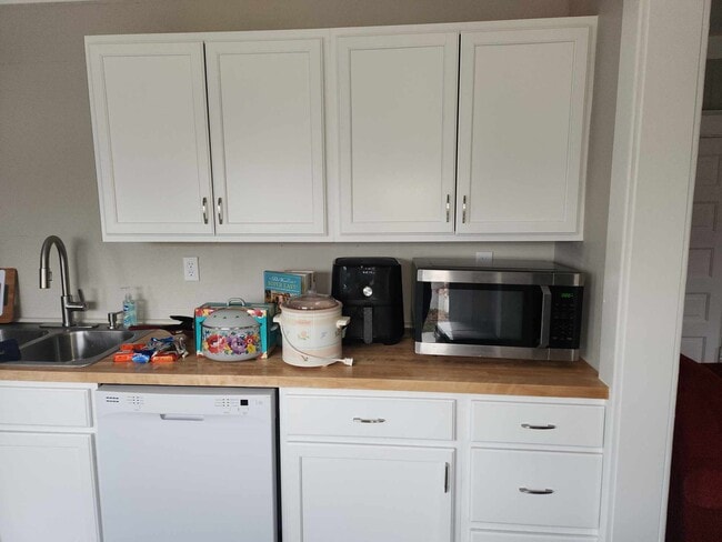 Photo - 116 N Summit St Unit 1