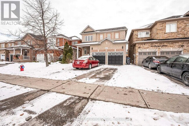 Photo - 324 Brisdale Dr