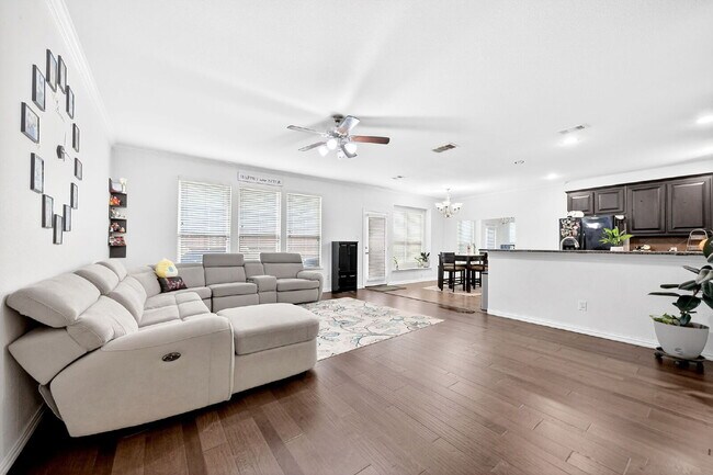 Photo - Well-Maintained Home in Irving – Convenient Location & Comfortable Living