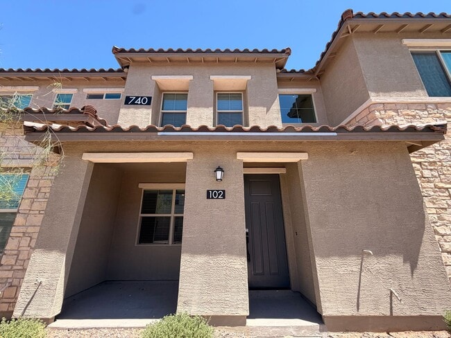 Building Photo - Stylish 3-Bedroom Retreat in the Heart of Gilbert