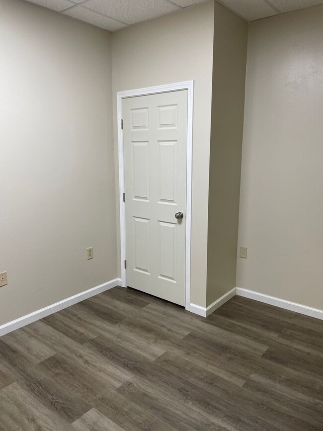 Photo - 9571 - 108/110 East Main St (MCPHEARSON BUILDING) Unit 110