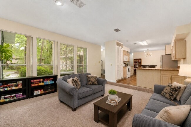 Photo - 315 NW 28 St