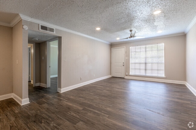 1 BR, 1 BA - Living Room