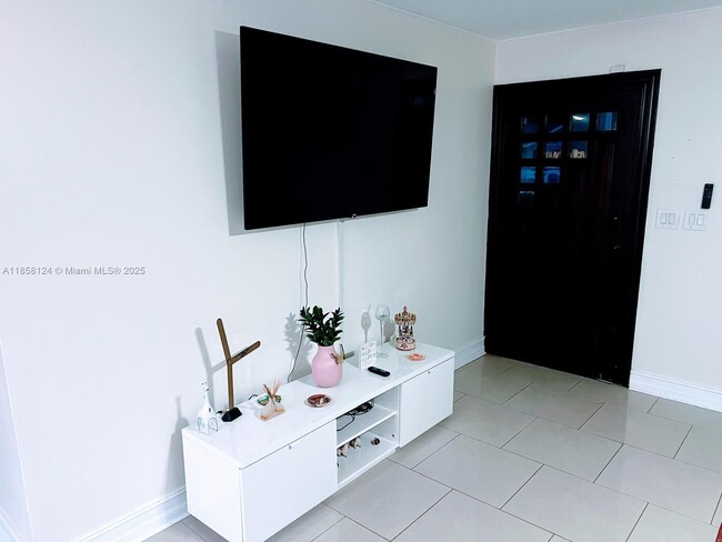 Photo - 7750 NW 42nd St