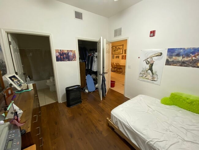 Photo - 1418 NW 3rd Ave Unit 204