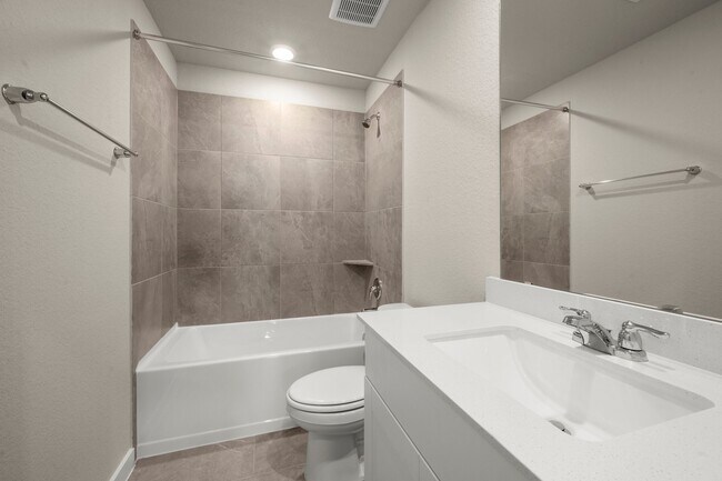 Photo - 16529 Breezy Knl Ct