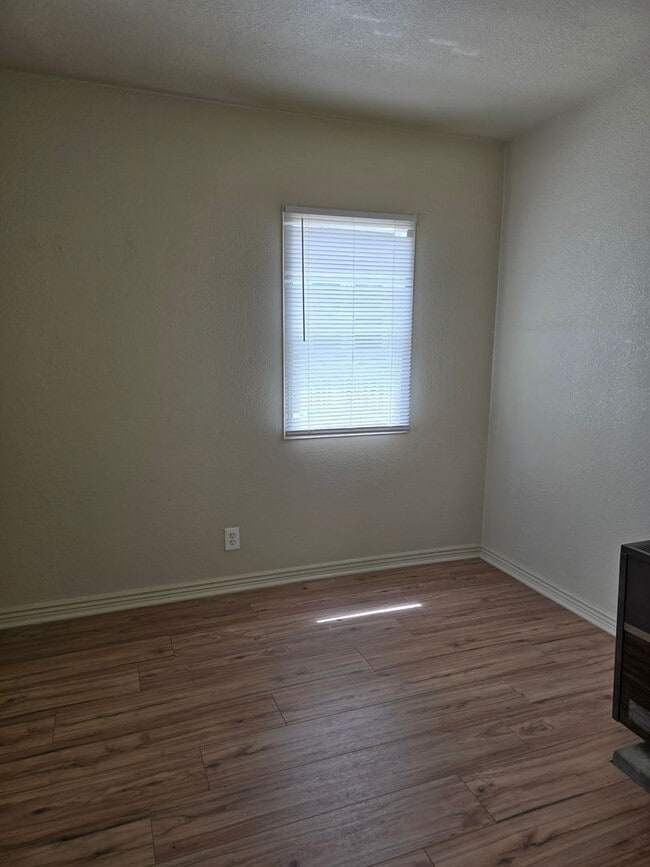 Photo - Cozy 2 Bedroom Cottage
