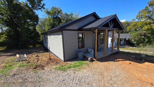 Photo - 804 Martin St