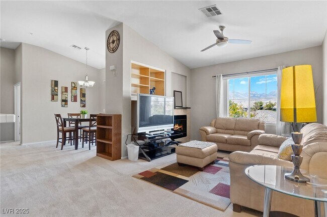 Photo - 1012 Domnus Ln Unidad 205