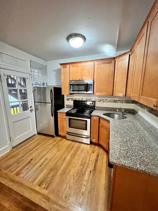 Photo - 1106 West Franklin St