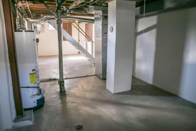 Photo - 1306 Zettler Rd