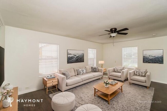 Photo - 294 El Monte Blvd