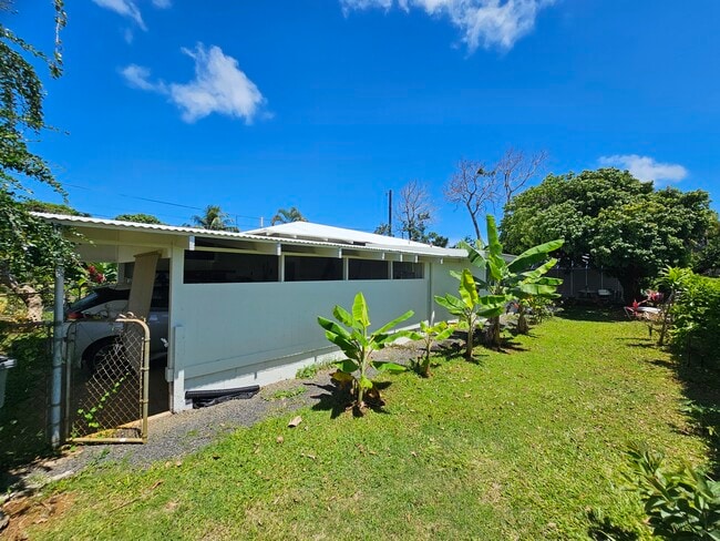 Building Photo - 1717 Kaehulua Pl Unit B Rental