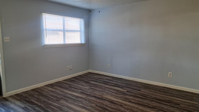 Photo - 3404 Elkhart Ave