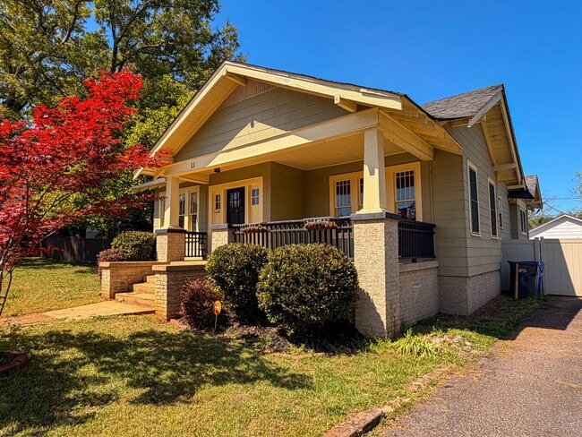 Building Photo - 11 Perry Rd