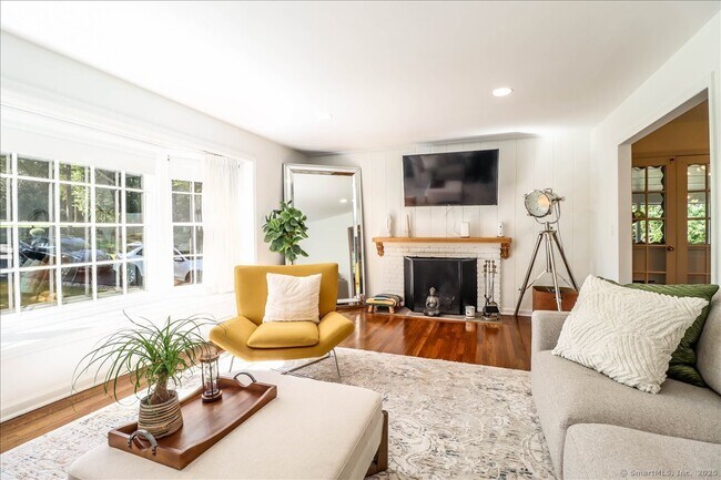 Photo - 46 White Birch Rd