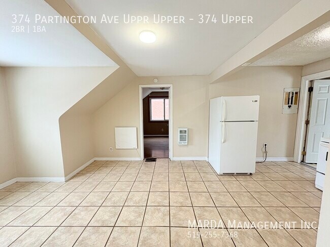 Photo - COZY 2 BED 1 BATH NEAR U OF W - ALL UTILITIES INCLUDED! Unit 374 Upper