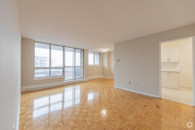 2BR, 1BA - 950SF - Living Room