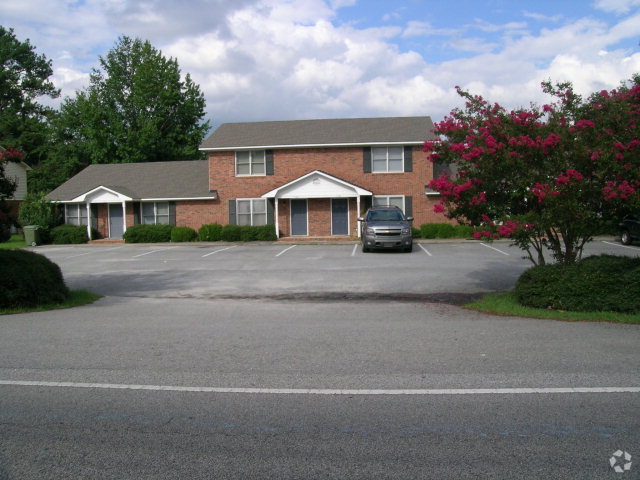 Building Photo - 1107 N Guignard Dr Rental