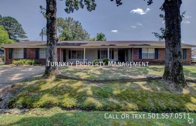 Building Photo - 2 E Laramie Dr Unit B Rental