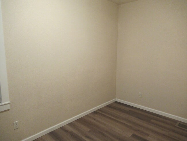 Photo - 615 E St Vrain St