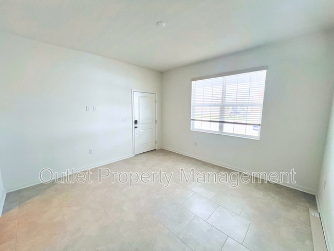 Photo - 1521 Peach Crk Dr Unit 1521B