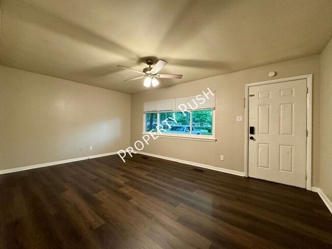 Photo - 801 N Parkdale Ave