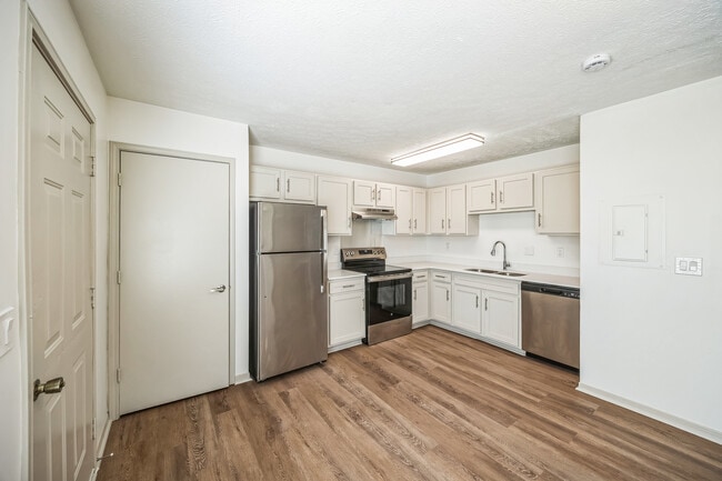 Lakota Pointe Townhomes