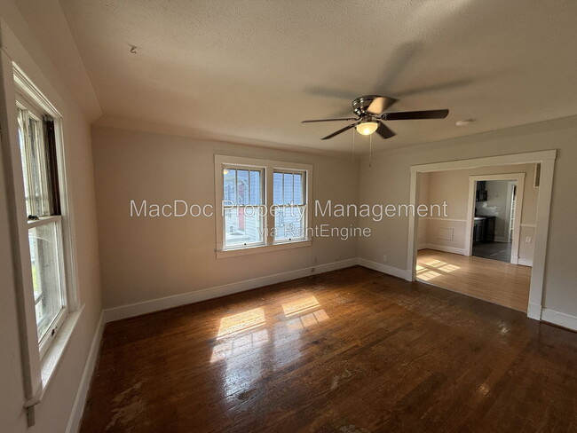 Photo - 138 Mansfield St