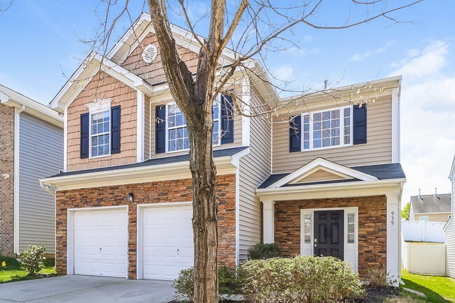 Photo - 939 Old Forester Ln