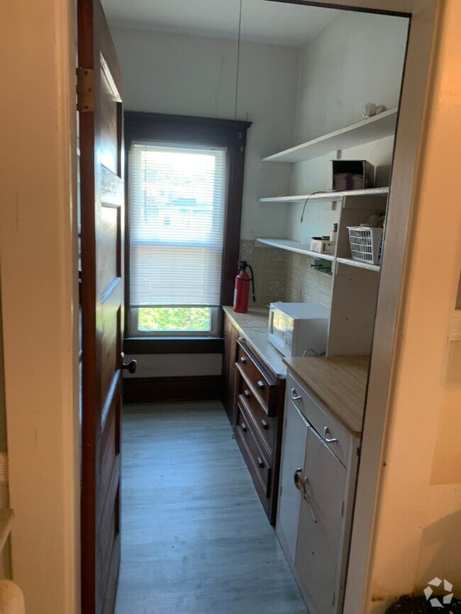 Condos for Rent with a Balcony or Patio in Westhampton MA 1,668