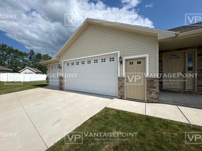 Photo - 2250 Daly Dr