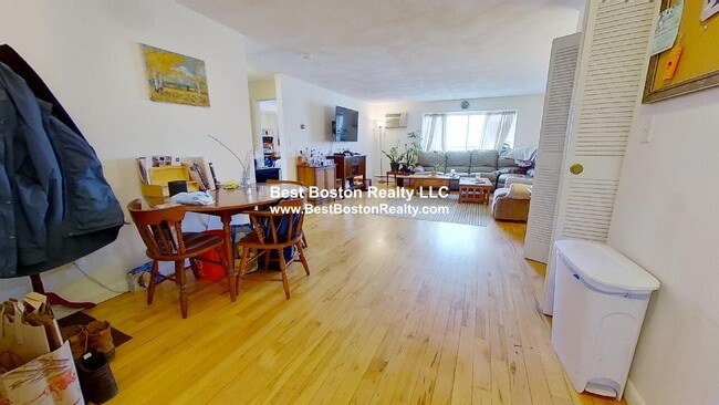 Photo - 84 Grant St Unit 18