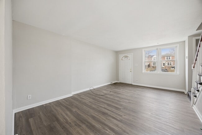 Photo - 1032 Taylor Dr