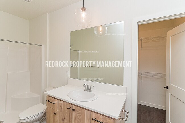 Photo - 610 S Crescent Ln