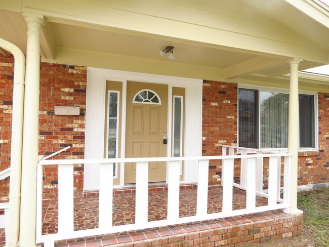 Photo - 122 Magnolia Dr