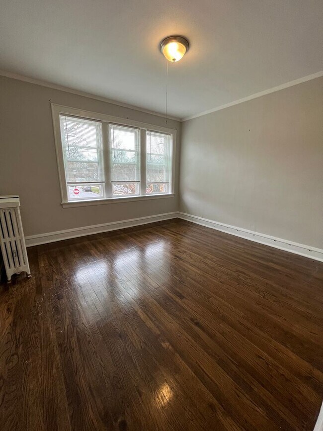 Photo - 1527-29 Greenleaf Street Unit 2W