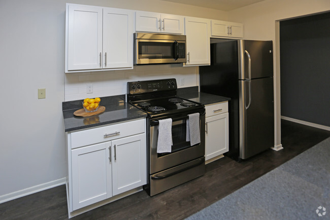 Renovated Kitchens - Astor Place Of Edina Apartments