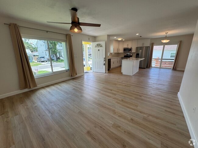Building Photo - 7411 S Elliott St Rental