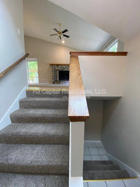 Photo - 315 Hannah Dr