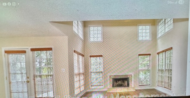 Building Photo - 1691 Paddlewheel Dr NE