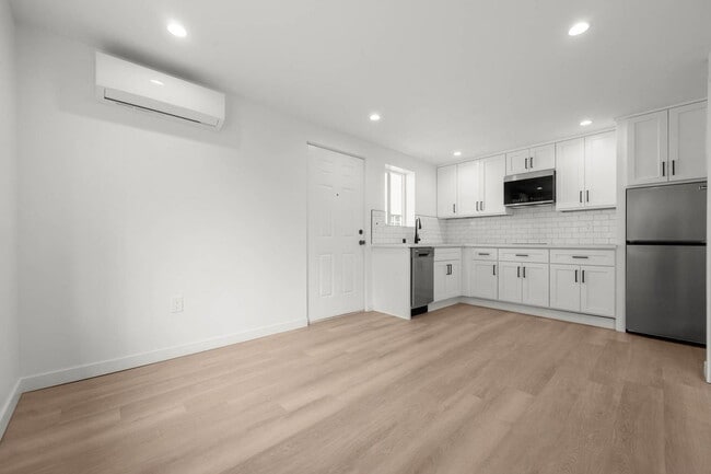 Photo - 4012 S Hillcrest Dr Unit 4012a