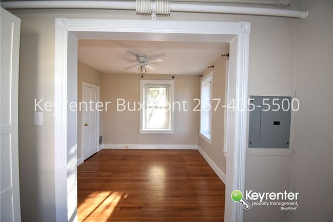808 E Willow Grove Ave Unit 2