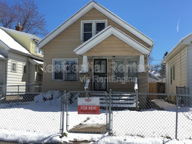 Building Photo - 5560 N 40th St Rental