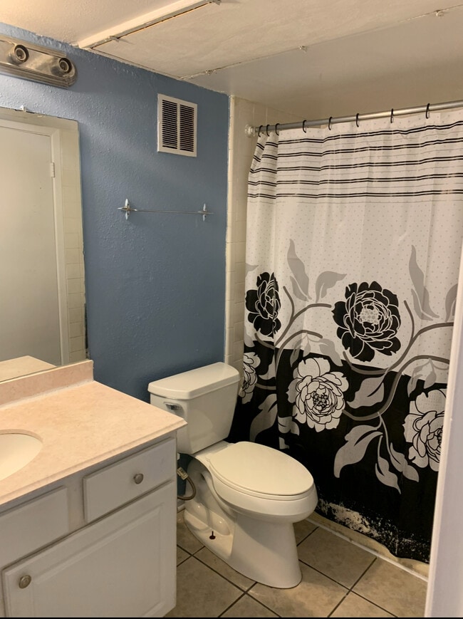 Photo - 675 Wooddale Blvd Unit 88