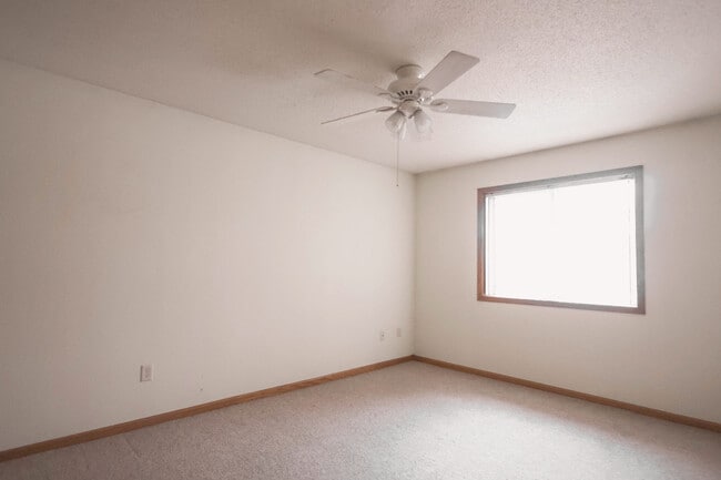 Photo - 606 1st Ave N