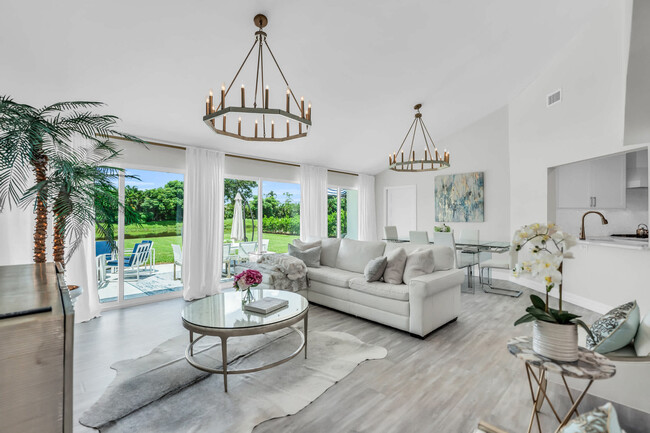 Building Photo - 2649 Longboat Dr Rental