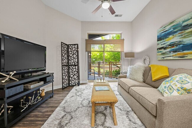 Elizabeth Square Apartments