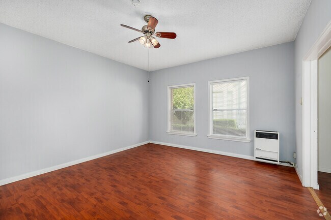 Studio - 370SF - Living Room